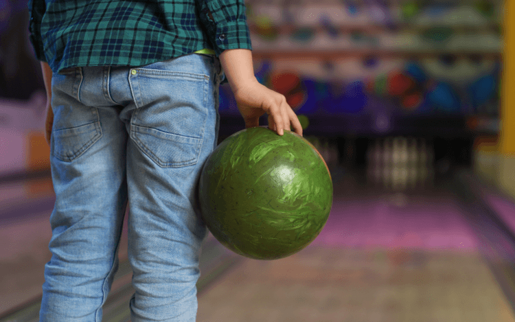 Bowling: Proper Ball Grip for Improved Play - cover image!