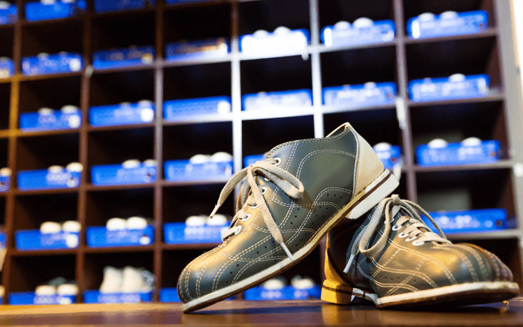 The Complete Guide to Bowling Shoes: How to Choose, What to Pay, and Why They Are So Important - cover image!