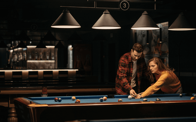 Comment jouer au billard? Conseils pour les débutants - cover image!