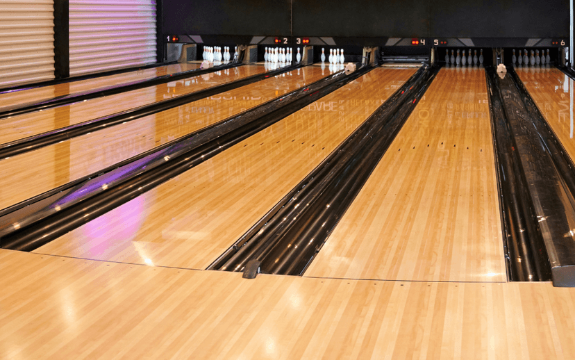 Combien coûte la location d'une piste de bowling?   - Bookgame.io