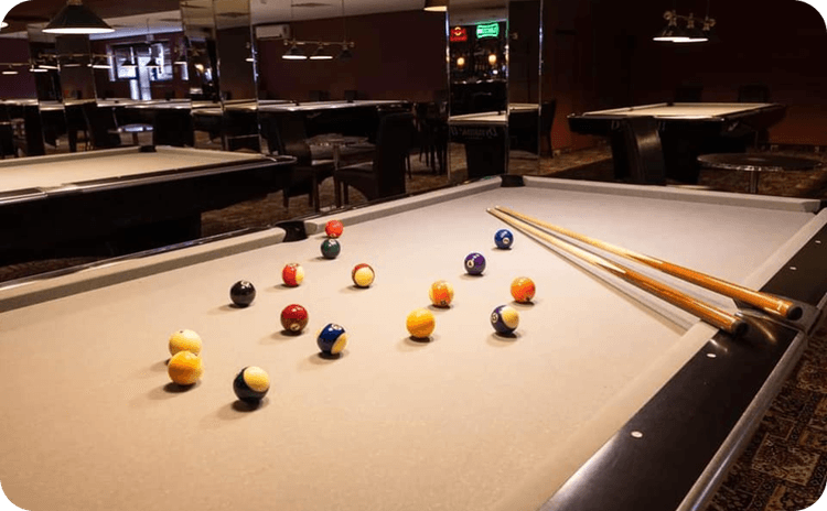 ¡8 pistas de bolos,17 mesas de billar, 400 asientos +37% de aumento en el número de visitantes! - $<TransRich i18nKey={"common.check"} />! ¡8 pistas de bolos,17 mesas de billar, 400 asientos +37% de aumento en el número de visitantes! Cover